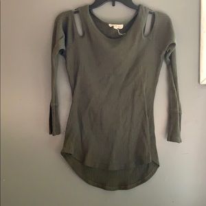 Long sleeve shoulder cut out